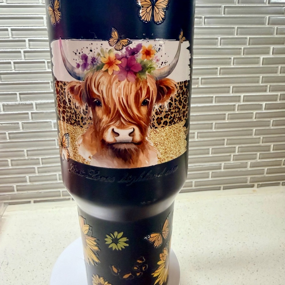 Decorative 40oz Stainless Steel Black Tumbler with Floral Highland Cow Design